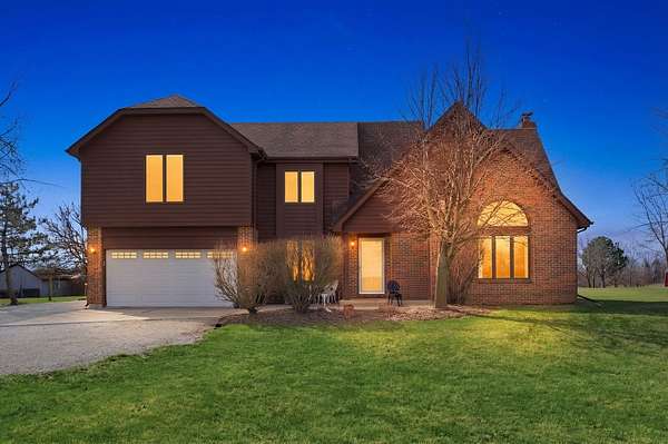 2.73 Acres of Land with Home for Sale in Manhattan, Illinois