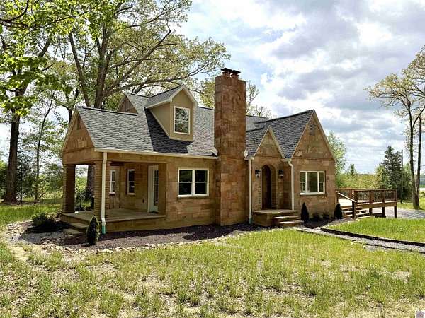 6.43 Acres of Land with Home for Sale in Cadiz, Kentucky