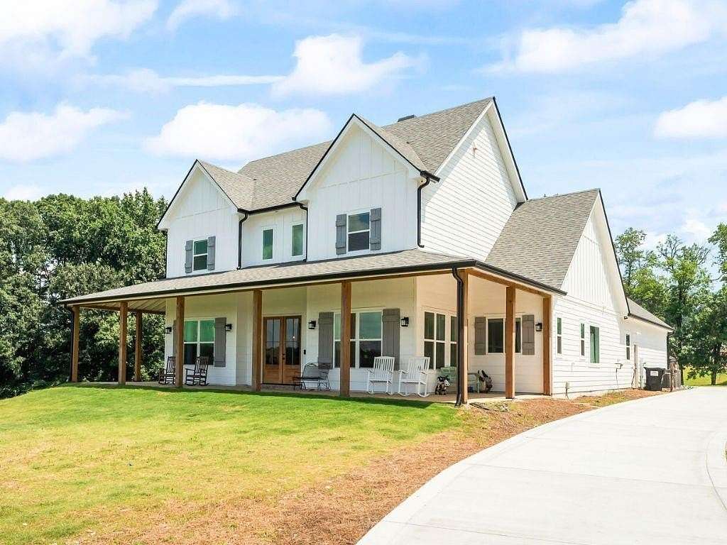 1.69 Acres of Land with Home for Sale in Cumming, Georgia