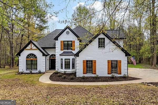 9 Acres of Land with Home for Sale in Social Circle, Georgia