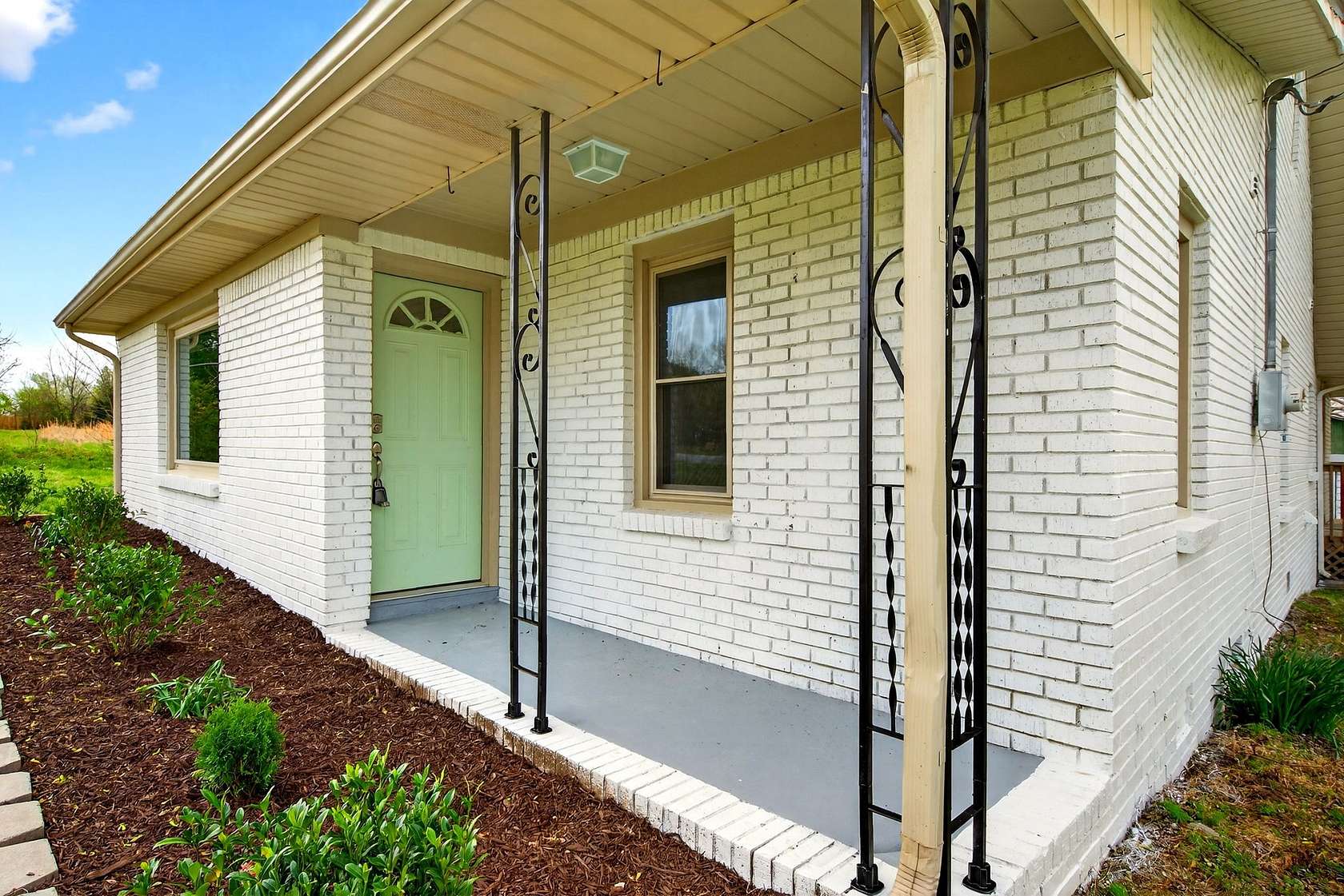 2.8 Acres of Land with Home for Sale in Cottontown, Tennessee