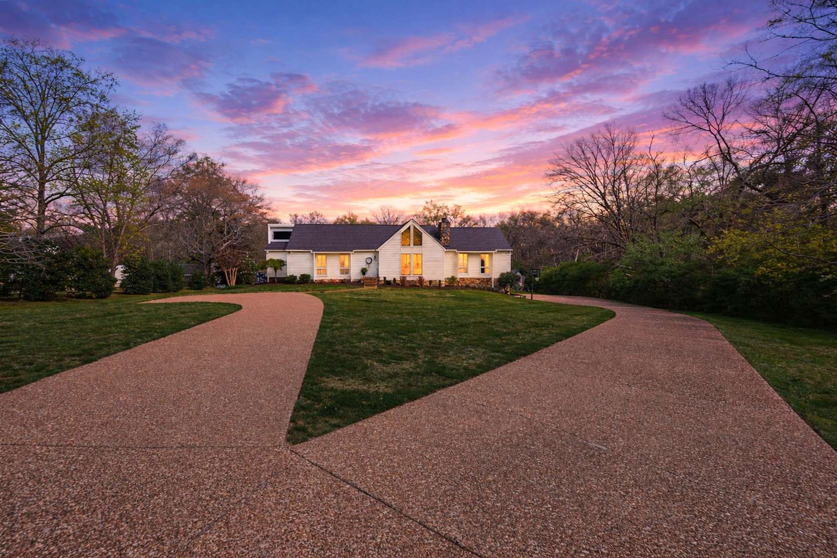 2.2 Acres of Land with Home for Sale in Franklin, Tennessee