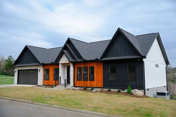 2.5 Acres of Land with Home for Sale in New Market, Tennessee