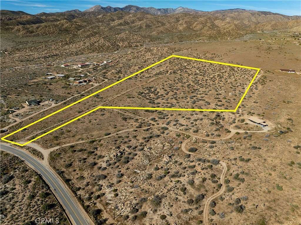 27 Acres of Recreational & Residential Land for Sale in Pioneertown, California