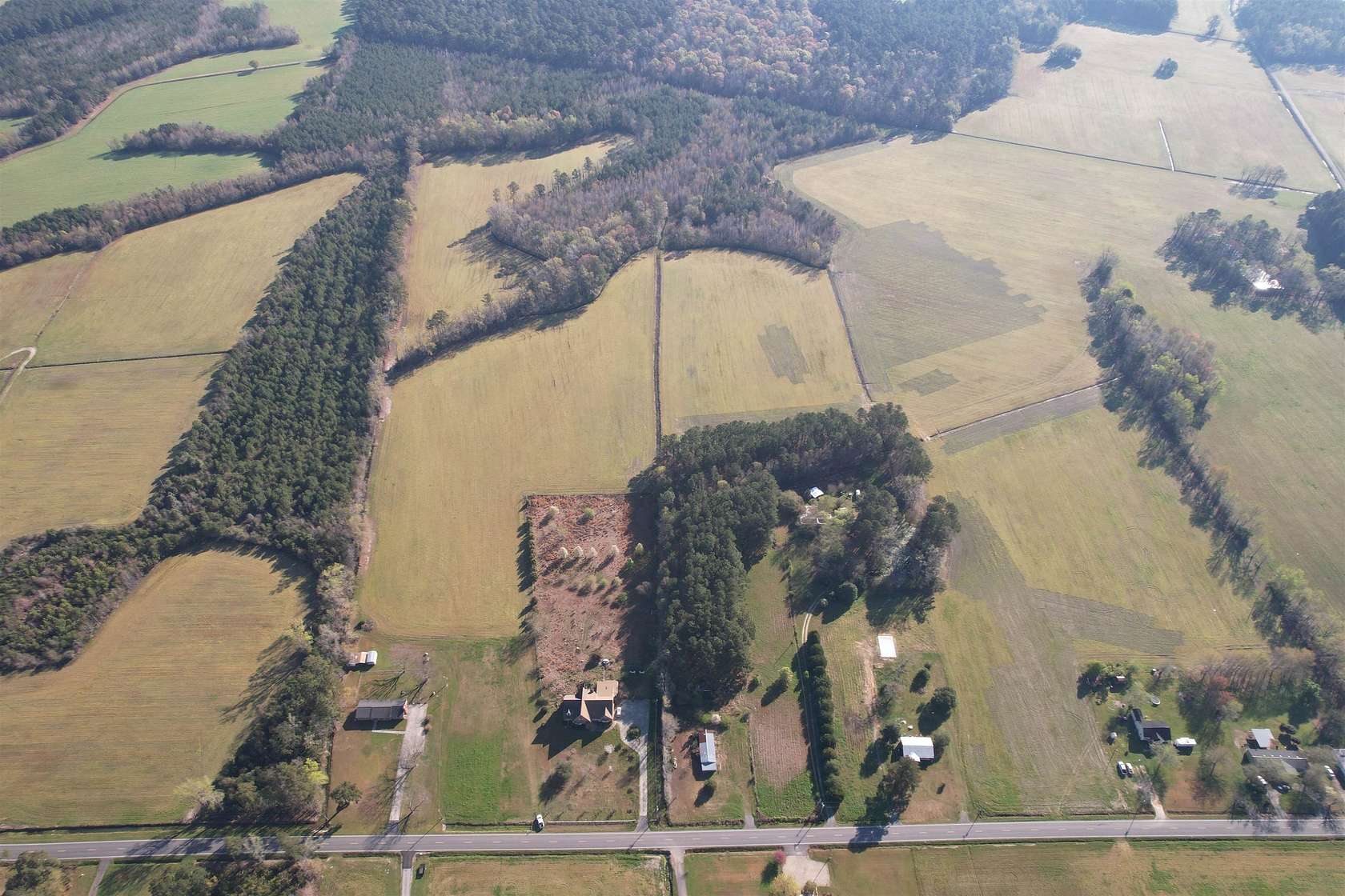 19.6 Acres of Recreational & Residential Land for Auction in Lake City, South Carolina