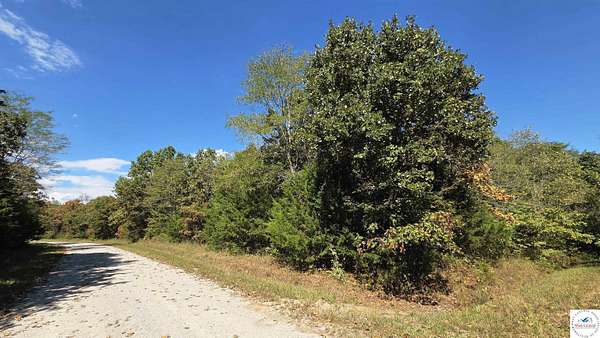 2.69 Acres of Residential Land for Sale in Edwards, Missouri