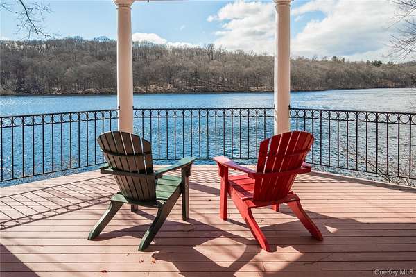 7 Acres of Land with Home for Sale in Sloatsburg, New York