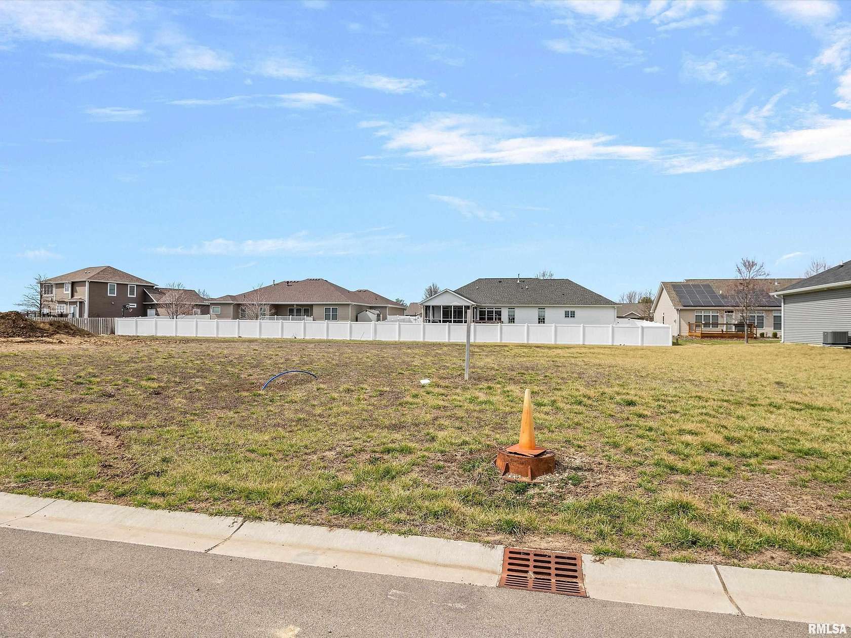 Residential Land for Sale in Chatham, Illinois