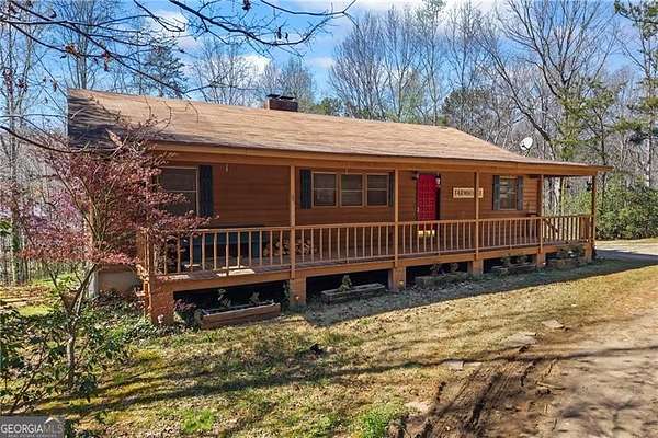 3 Acres of Land with Home for Sale in Cleveland, Georgia