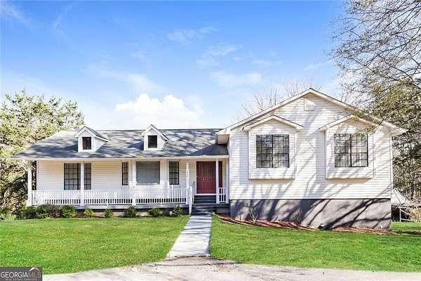 2.59 Acres of Land with Home for Sale in McDonough, Georgia