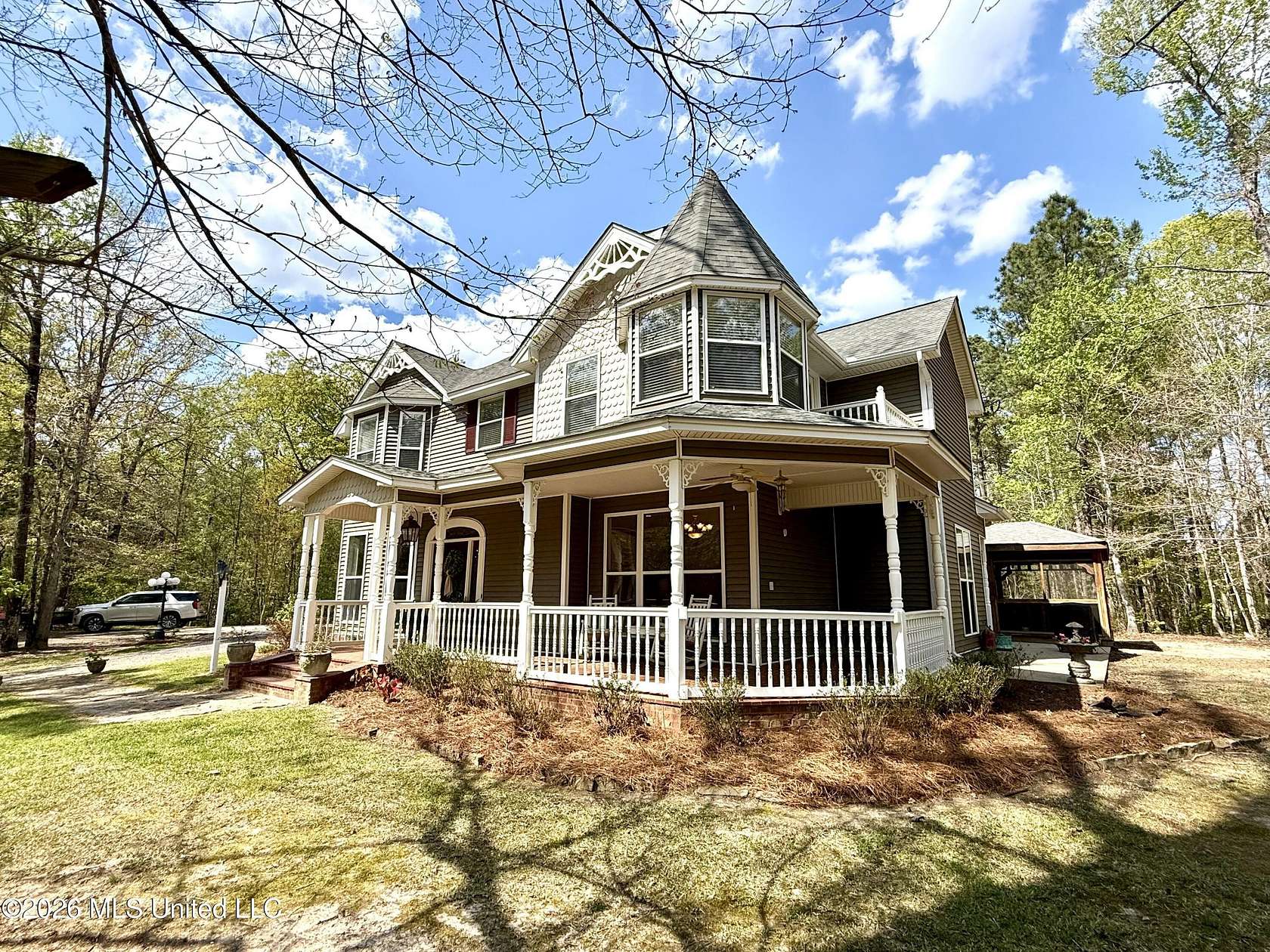 5.86 Acres of Land with Home for Sale in Brandon, Mississippi