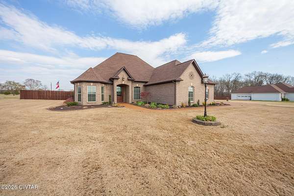 3.87 Acres of Land with Home for Sale in Medina, Tennessee