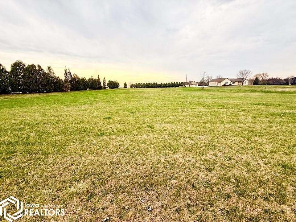 2.2 Acres of Residential Land for Sale in Burlington, Iowa