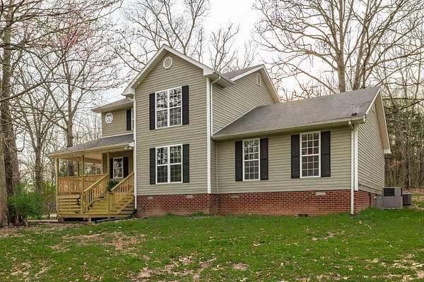 7 Acres of Land with Home for Sale in Lebanon, Tennessee