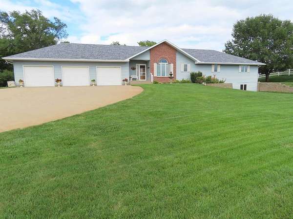 8.48 Acres of Land with Home for Sale in Sioux City, Iowa