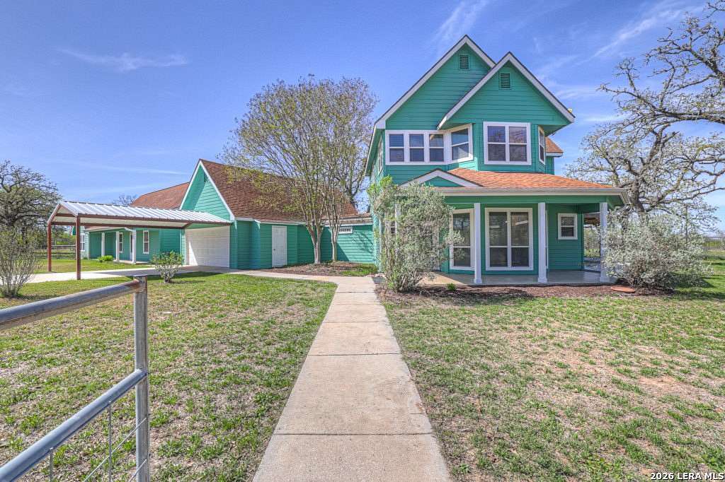 12 Acres of Land with Home for Sale in Kingsbury, Texas