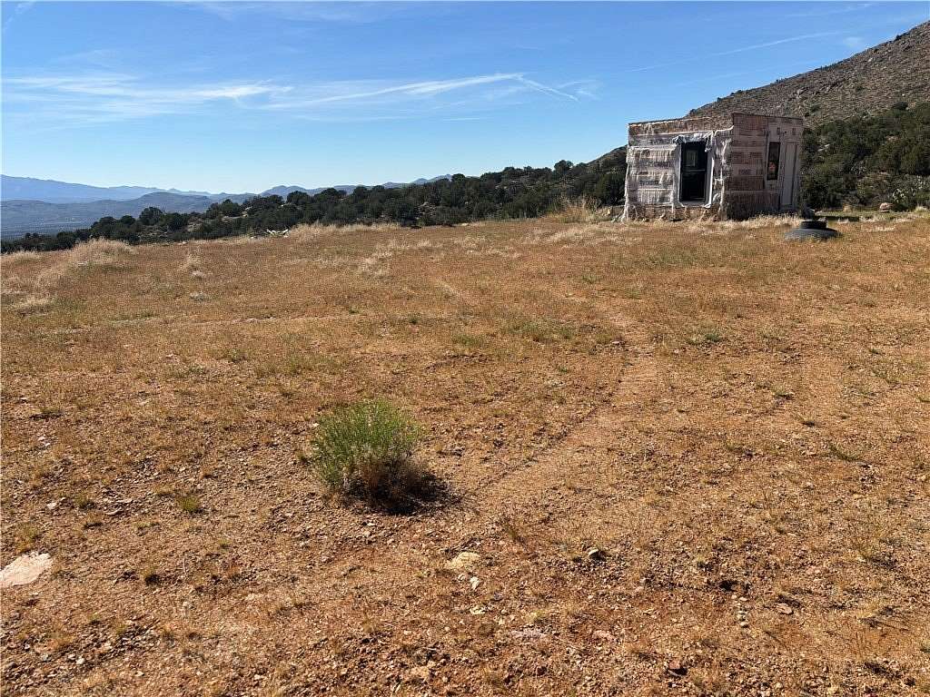 10 Acres of Recreational & Residential Land for Sale in Kingman, Arizona