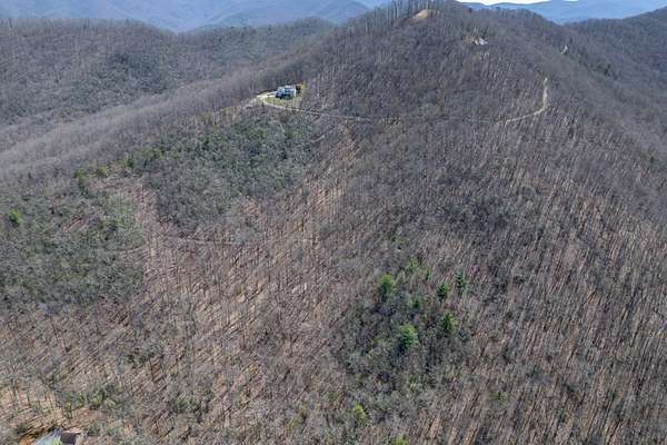 14 Acres of Land for Sale in Hiawassee, Georgia