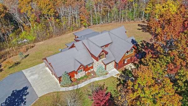 21.4 Acres of Recreational Land with Home for Sale in Hiawassee, Georgia