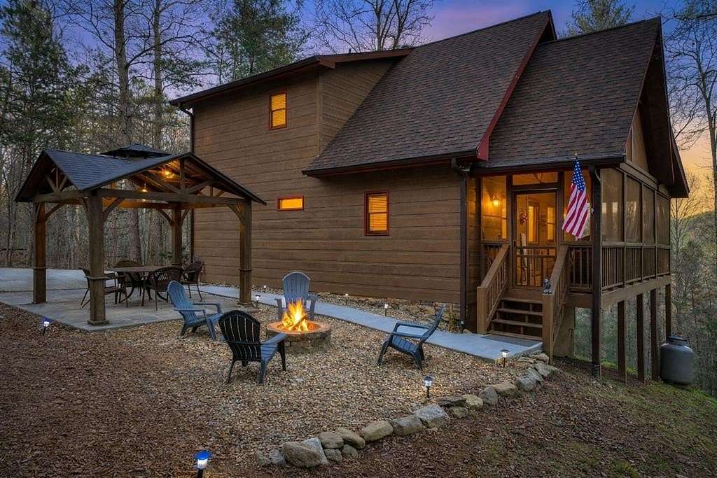 1.5 Acres of Land with Home for Sale in Ellijay, Georgia