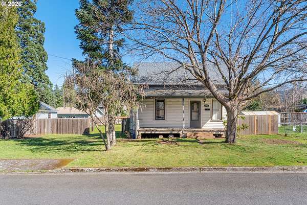 0.23 Acres of Residential Land for Sale in Hood River, Oregon