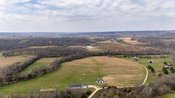 44.7 Acres of Agricultural & Residential Land for Sale in Waynesboro, Tennessee