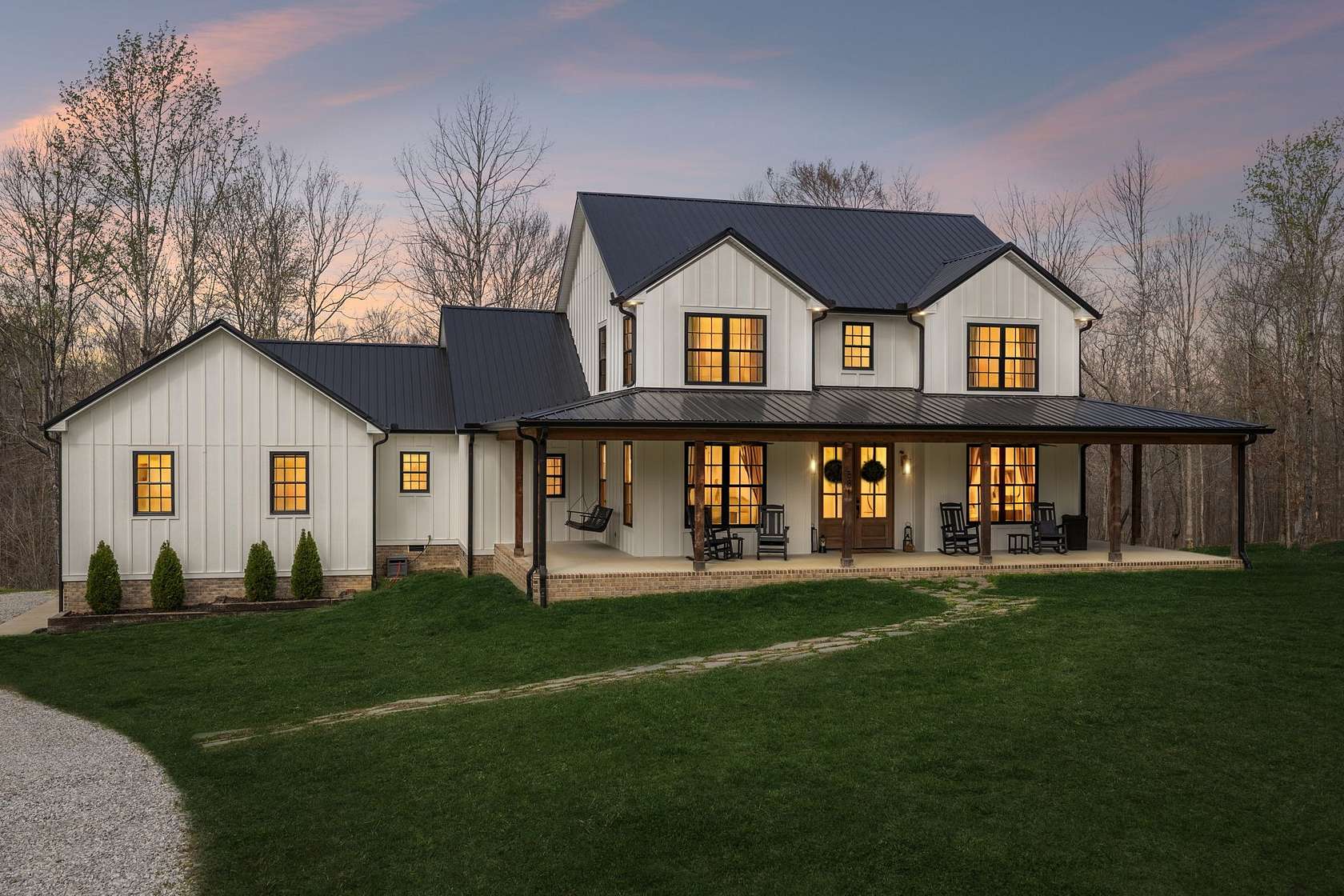 10.4 Acres of Land with Home for Sale in Clarksville, Tennessee