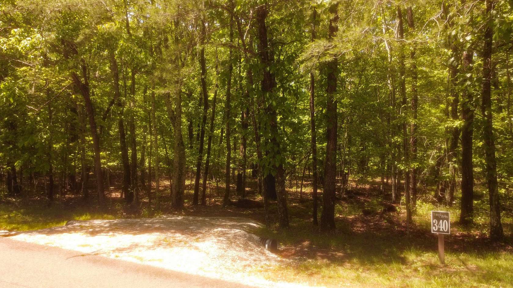 7 Acres of Residential Land for Sale in Monteagle, Tennessee