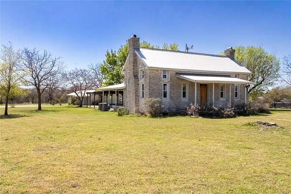 21.5 Acres of Agricultural Land with Home for Sale in Stephenville, Texas