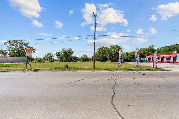 2.22 Acres of Land for Sale in Fort Worth, Texas