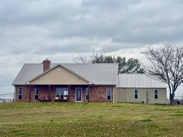 6.45 Acres of Land with Home for Sale in Clarksville, Texas