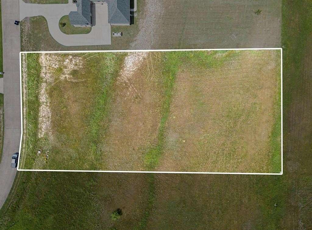 1.22 Acres of Residential Land for Sale in Wills Point, Texas