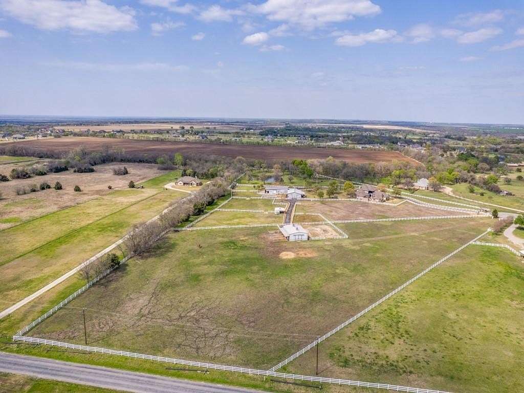 5.29 Acres of Land for Sale in Gunter, Texas