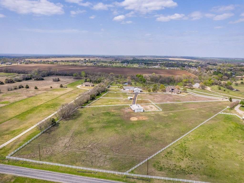 5.29 Acres of Land for Sale in Gunter, Texas
