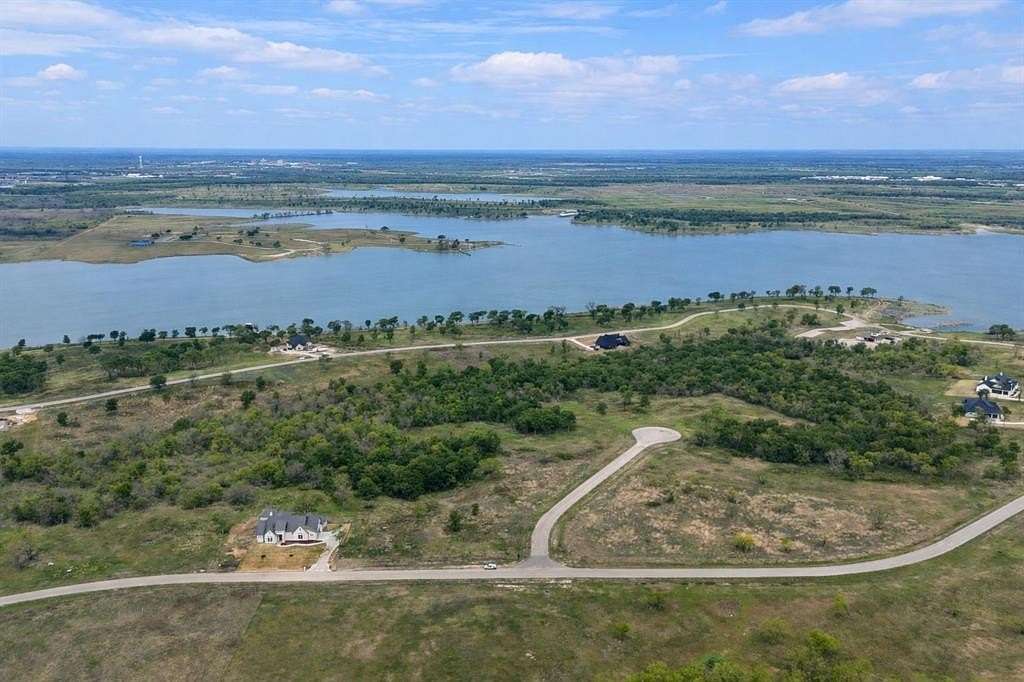 2.57 Acres of Residential Land for Sale in Corsicana, Texas