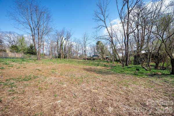 0.76 Acres of Residential Land for Sale in Asheville, North Carolina