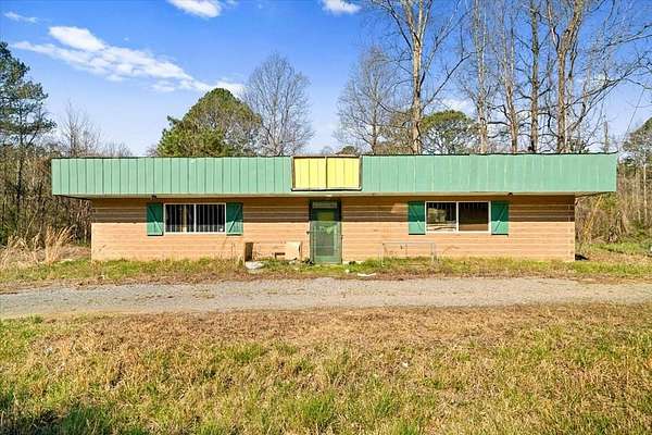 1.5 Acres of Improved Commercial Land for Sale in Crandall, Georgia