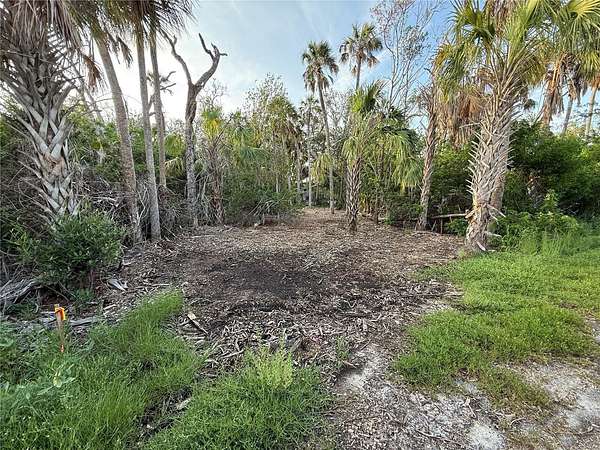 0.09 Acres of Land for Sale in Crystal River, Florida