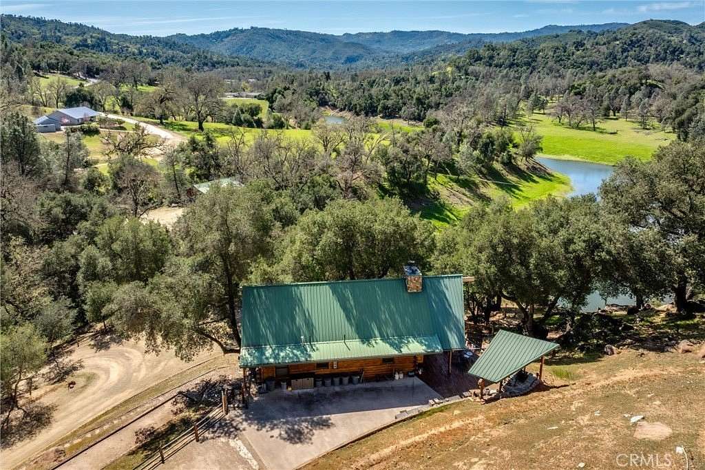 9.6 Acres of Land with Home for Sale in Paso Robles, California