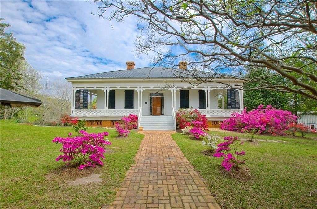 17 Acres of Land with Home for Sale in Americus, Georgia