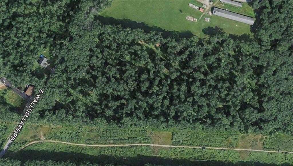 16.5 Acres of Land for Sale in Burrillville Town, Rhode Island