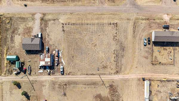 Land for Sale in Claude, Texas