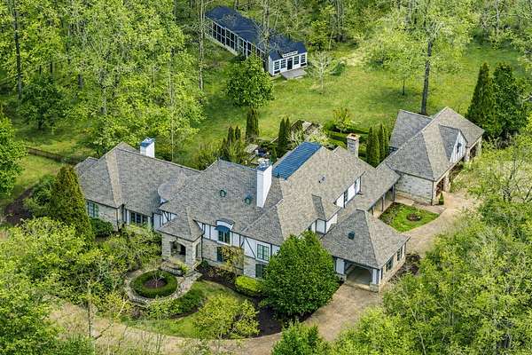 28.2 Acres of Recreational Land with Home for Sale in Tullahoma, Tennessee