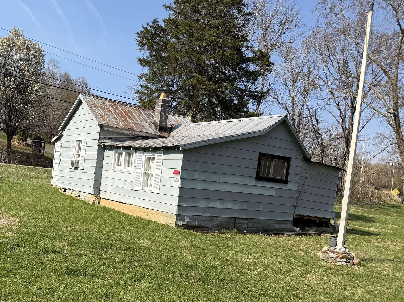 0.54 Acres of Land with Home for Sale in Fincastle, Virginia