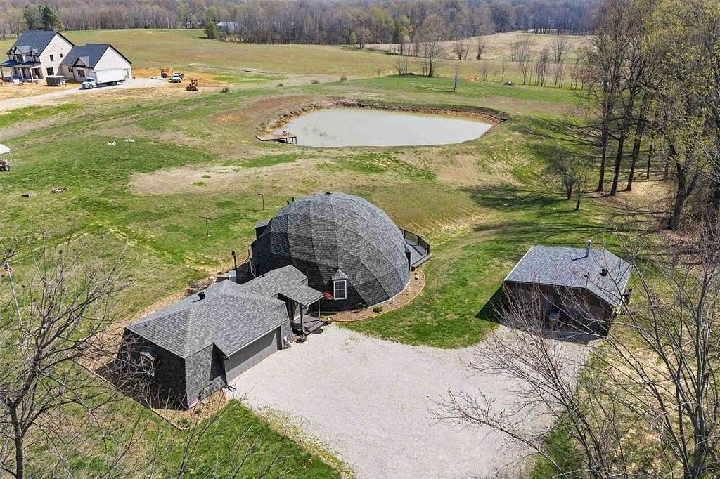 5.36 Acres of Land with Home for Sale in Owensboro, Kentucky