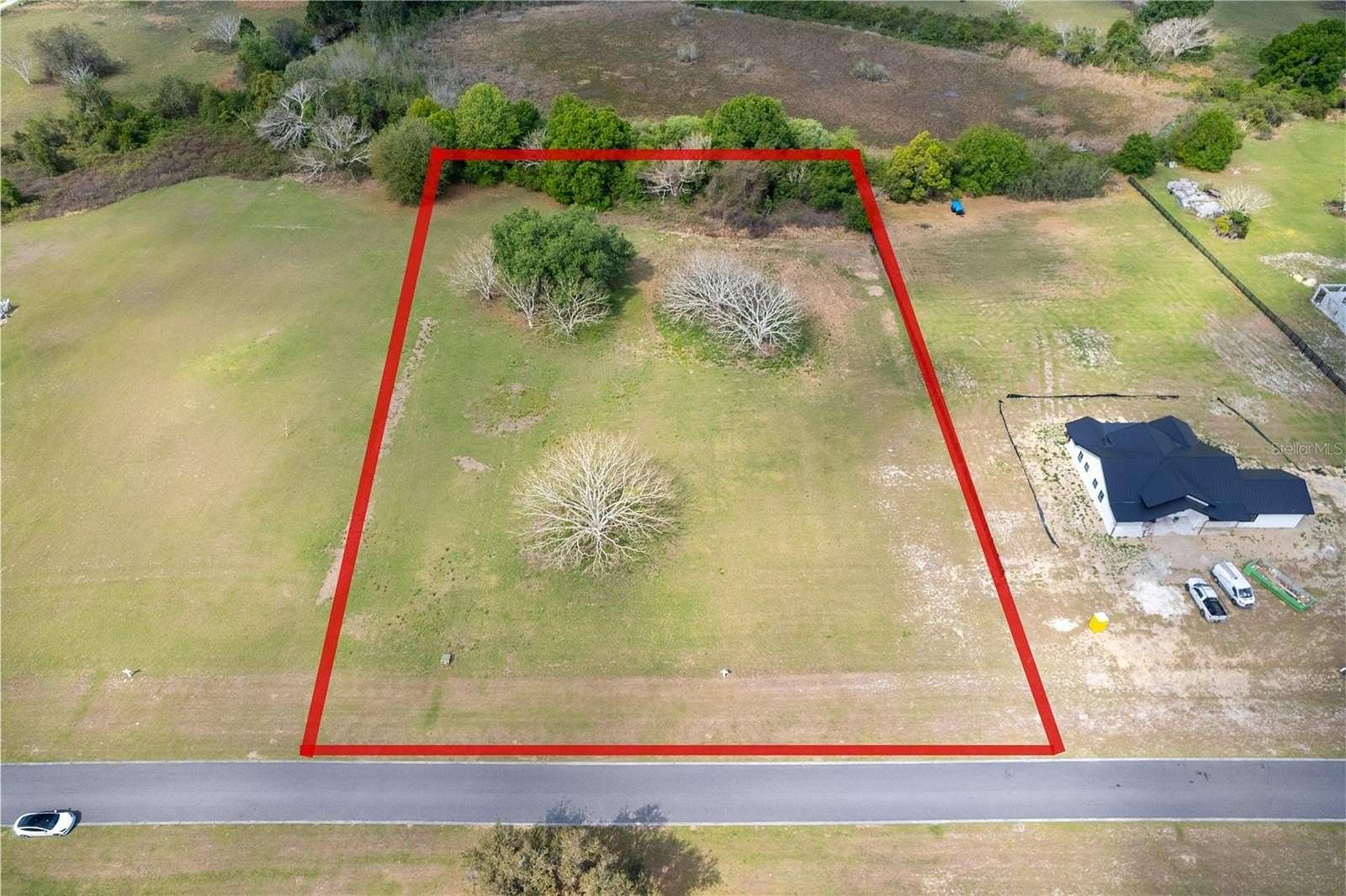 2 Acres of Residential Land for Sale in Groveland, Florida