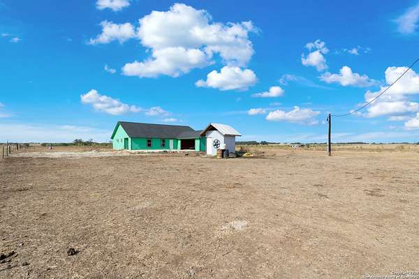 10.3 Acres of Land for Sale in Floresville, Texas