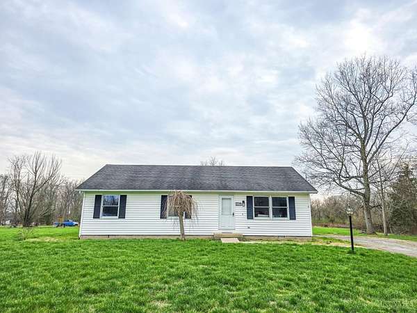 1.5 Acres of Land with Home for Sale in Salem Township, Ohio