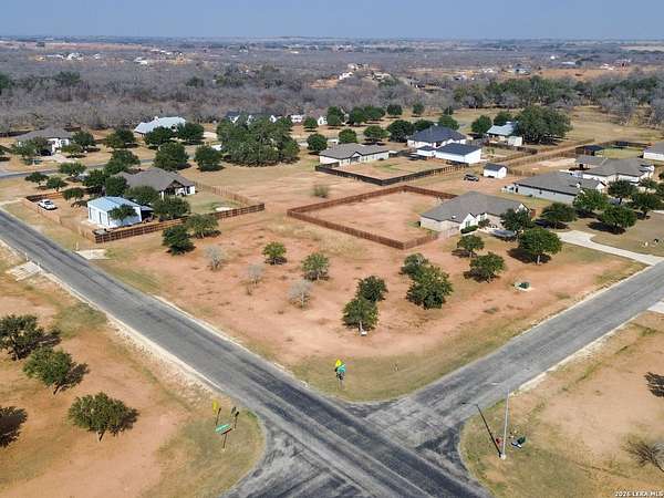 0.75 Acres of Residential Land for Sale in Lytle, Texas