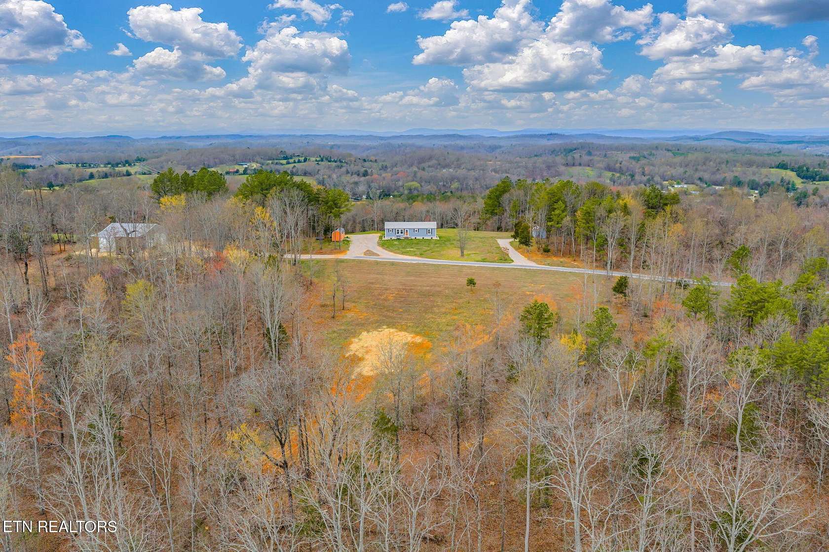 200 Acres of Recreational Land with Home for Sale in Philadelphia, Tennessee